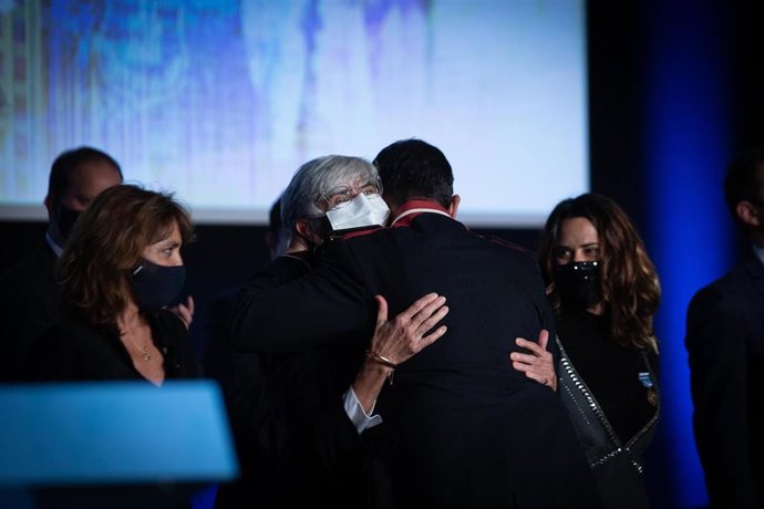 El major de los Mossos d'Esquadra Josep Lluís Trapero y su abogada Olga Tubau.