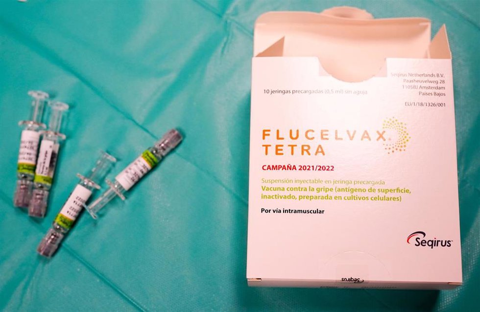 Dosis de la vacuna contra la gripe en una imagen de archivo