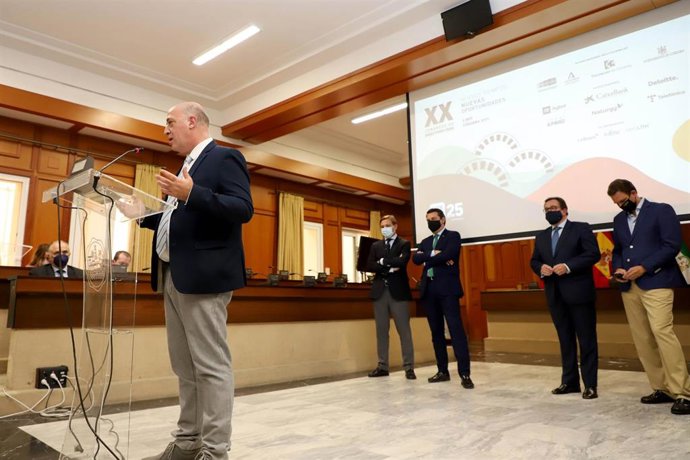 El presidente de la Diputación de Córdoba, Antonio Ruiz, durante la presentacióndel XX Congreso de Directivos CEDE .