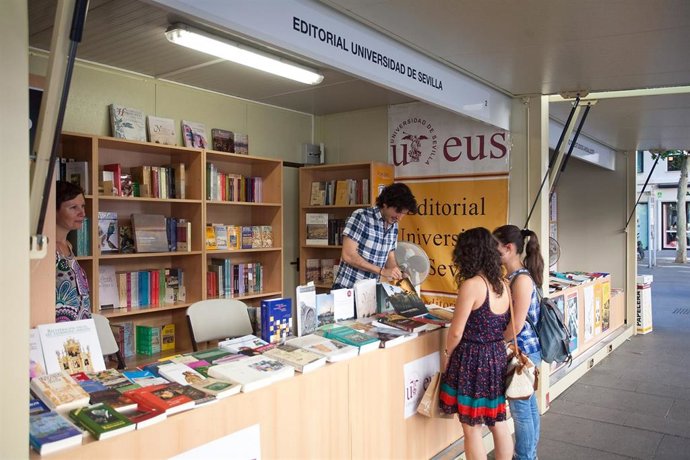 Imagen de archivo de la Feria del Libro de Sevilla.