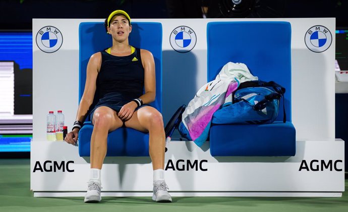 Archivo - Garbine Muguruza of Spain reacts to winning the final of the 2021 Dubai Duty Free Tennis Championships WTA 1000 tournament