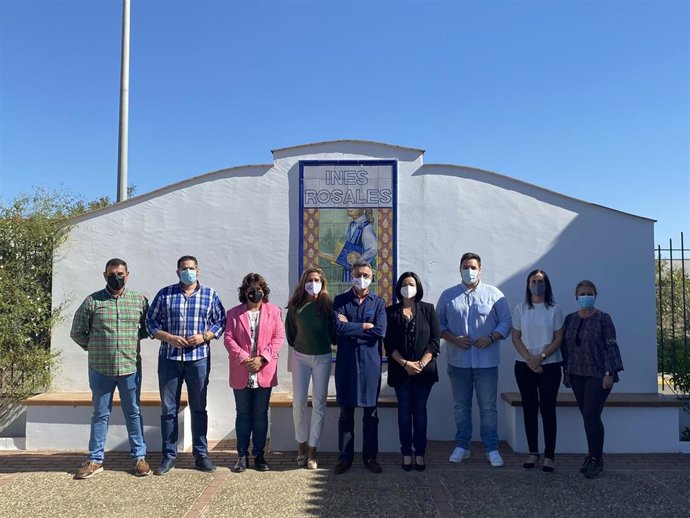 Sevilla.-El PP destaca la "labor social y económica" de empresas como Inés Rosales para atraer inversiones