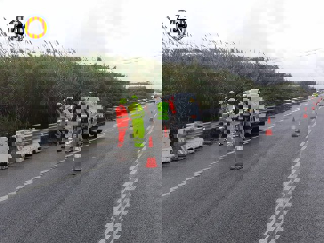 Una furgoneta que transportaba material radiactivo sufre un accidente en Oliva