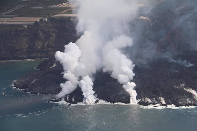 Imagen aérea del delta lávico en la isla de La Palma