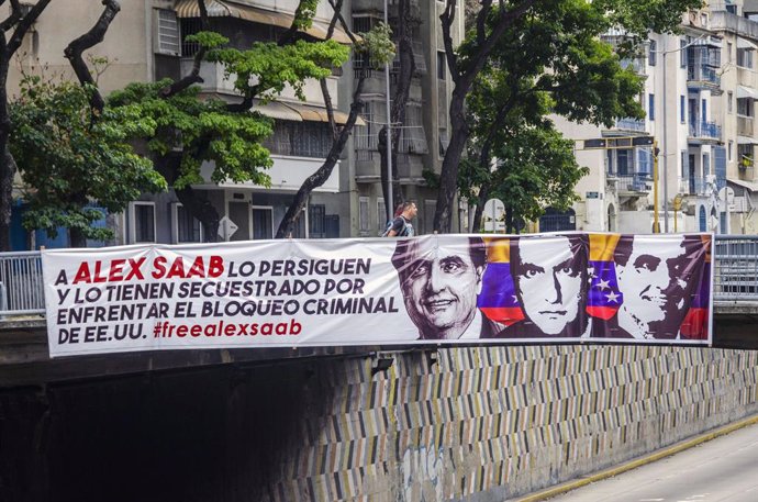 Pancarta en apoyo a Alex Saab en Caracas, Venezuela