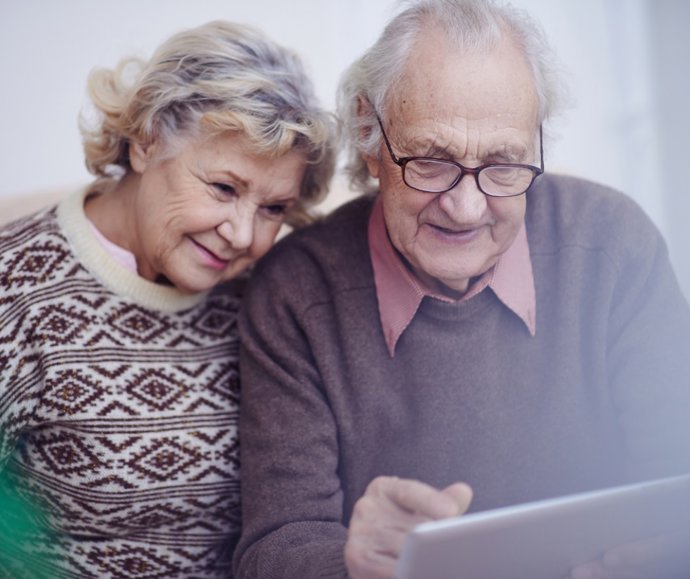 Archivo - Castilla-La Mancha impulsa actividades online para las personas mayores en colaboración con la Fundación 'la Caixa'