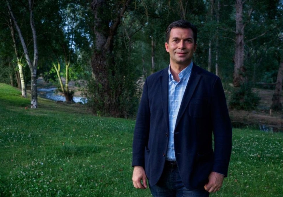 El aspirante a la reelección como secretario xeral del PSdeG, Gonzalo Caballero, en una entrevista con Europa Press