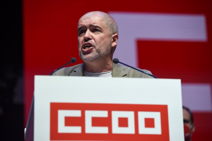 El secretario general de CCOO, Unai Sordo, interviene durante la clausura del 12 Congreso Confederal de CCOO, en el Madrid Marriott Auditorium, a 23 de octubre de 2021, en Madrid (España).