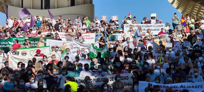 La Coordinadora Andaluza de Mareas Blancas organiza movilizaciones bajo el lema 'Recuperemos la sanidad pública'