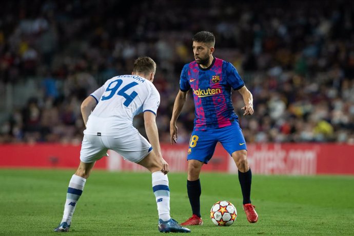 18 Jordi Alba of FC Barcelona in action during the UEFA Champions League, football match played between FC Barcelona and Dinamo de Kiev at Camp Nou stadium on October 20, 2021, in Barcelona, Spain.