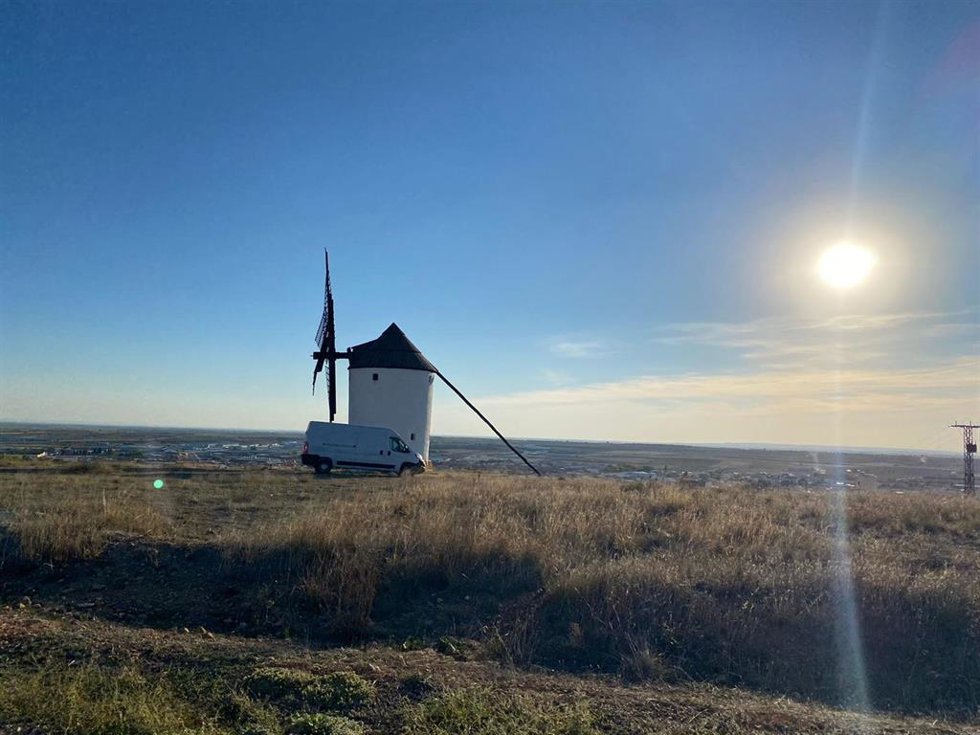 Inicio de la restauración de los molinos de viento