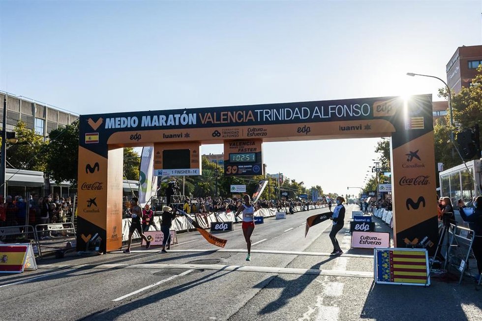 La atleta etíope Letesenbet Gidey bate el récord del mundo femenino de medio maratón en la 30 edición del Medio Maratón Valencia Trinidad Alfonso EDP