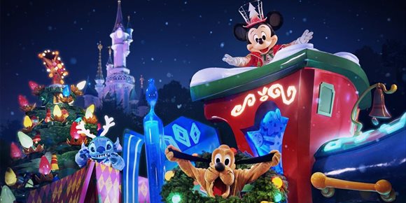 1. Disneyland París da la bienvenida a la Navidad con una nueva cabalgata