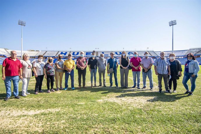 La Escuela de Participación Ciudadana retoma su actividad con visitas guiadas al Estadio Nuevo Colombino