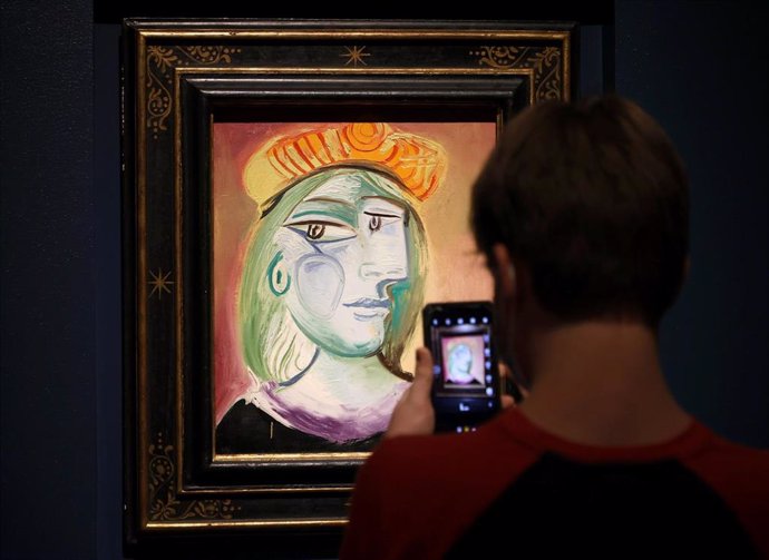 'Mujer Con Boina Naranja', De Pablo Picasso