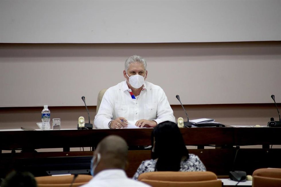 Archivo - El presidente cubano, Miguel Díaz-Canel, en un congreso del Partido Comunista de Cuba