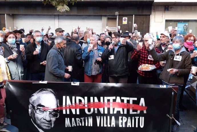 Concentración de Sanfermines 78 Gogoan para celebrar el procesamiento de Martín Villa por la jueza argentina María Servini
