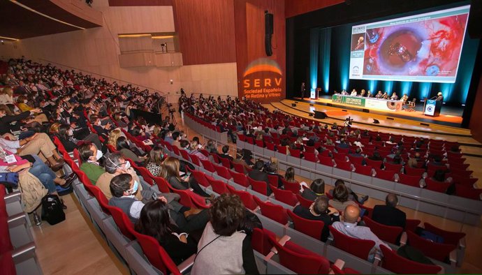 XXIV Congreso Sociedad Española de Retina y Vítreo. En el Forum Evolución de Burgos.