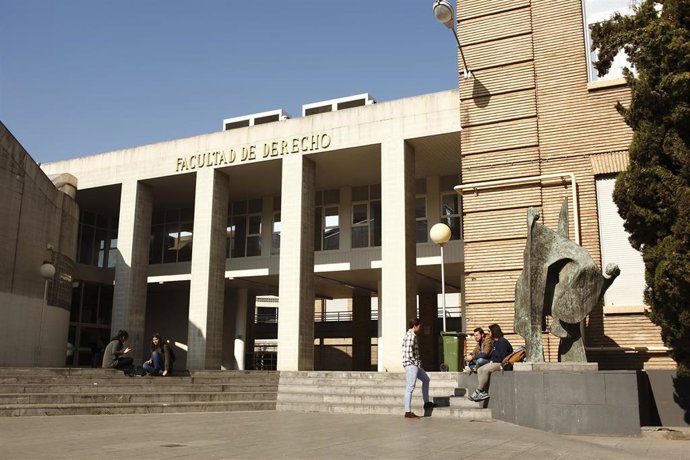 Las aulas universitarias de Aragón recuperan la presencialidad total tras la buena evolución de los indicadores sanitarios