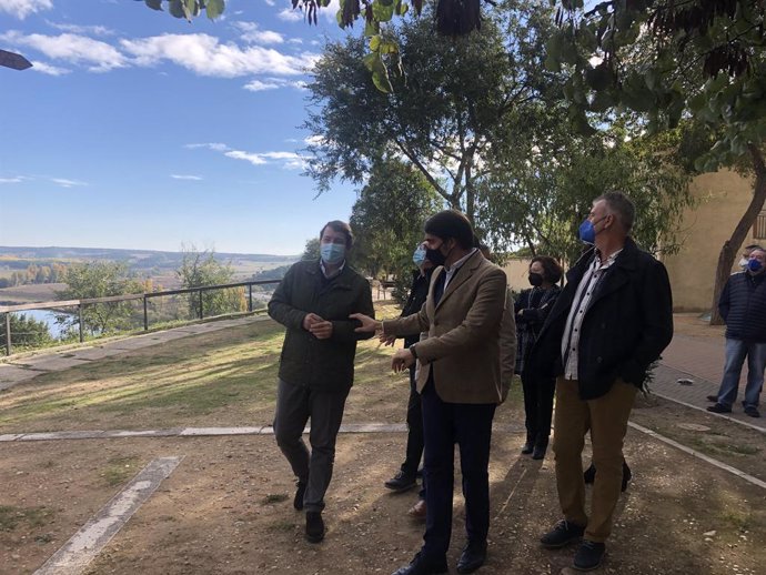 Fernández Mañueco en Castronuño (Valladolid)