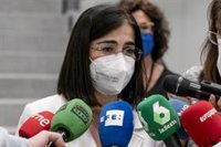 Darias insta a "tender puentes" entre CCAA para decidir sobre la obligatoriedad de las mascarillas en los recreos