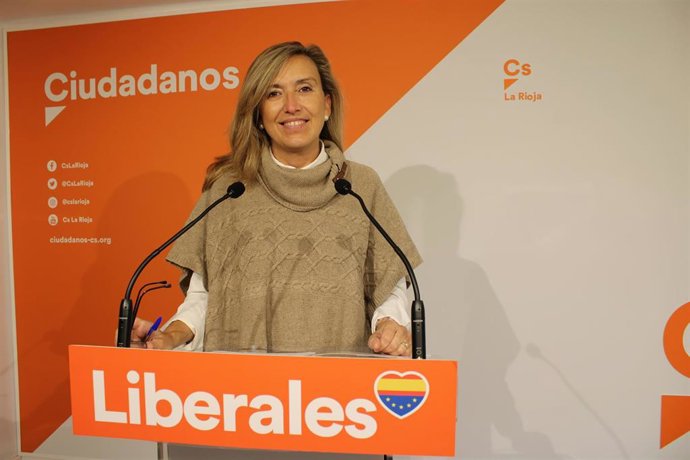 León: "Los presupuestos para 2022 plasman que al Gobierno de La Rioja no le preocupa ni el éxodo, ni el retorno, ni los jóvenes riojanos"