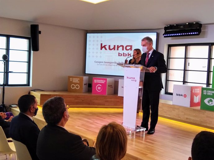 Urkullu, en la inauguración de BBK Kuna en Bilbao