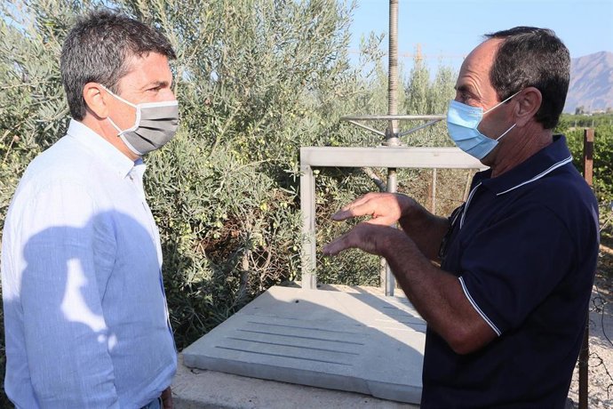 Mazón en Bigastro (Alicante) junto a los regantes