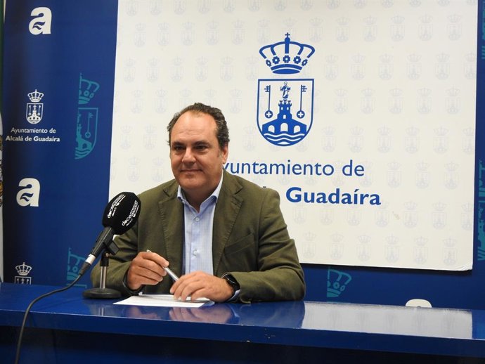 El delegado de Educación de Alcalá de Guadaíra, José Luis Rodríguez Sarrión.