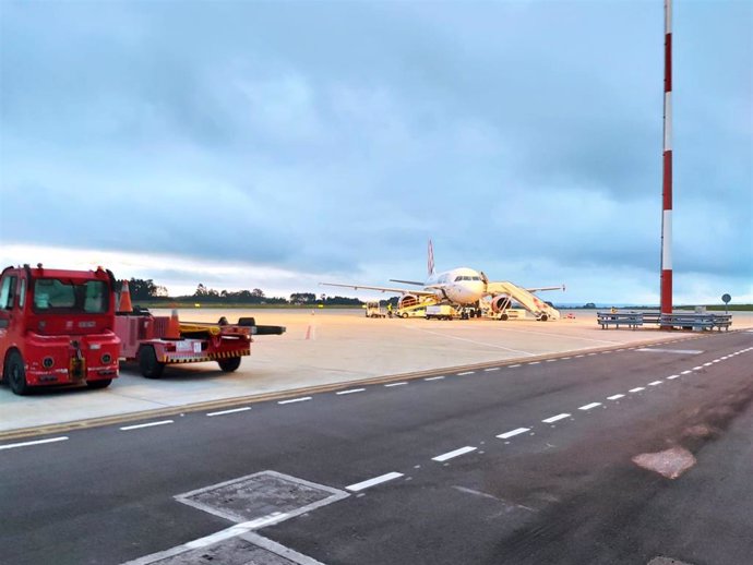 Archivo - Aeropuerto de Asturias.