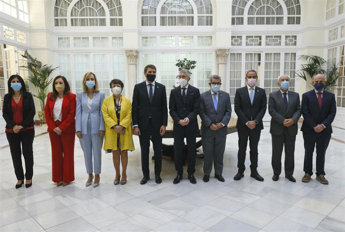 Archivo - Reunión del ministro del Interior, Fernando Grande-Marlaska, este lunes en Sevilla con el delegado y los subdelegados del Gobierno en Andalucía.