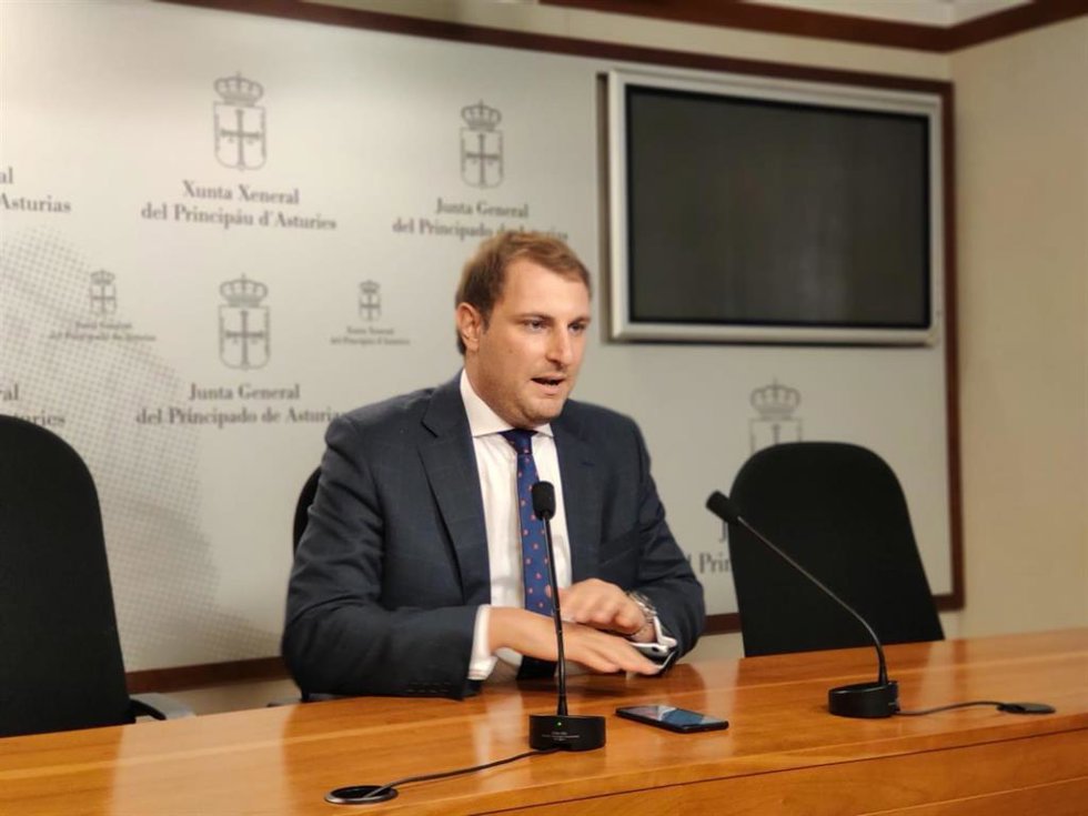 El portavoz de Foro en la Junta General, Adrián Pumares