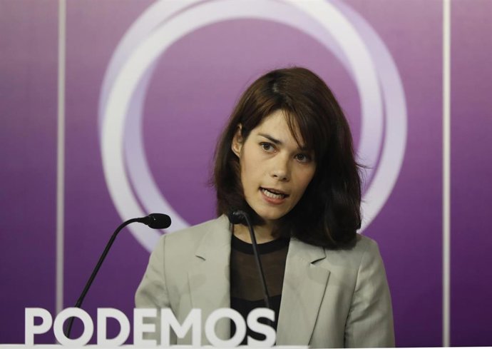 La coportavoz de Podemos, Isa Serra, ofrece una rueda de prensa, a 25 de octubre de 2021, en Madrid, (España).