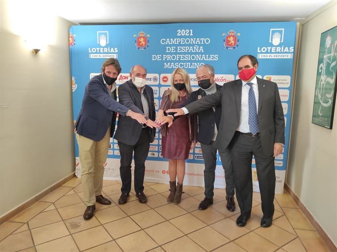 Presentación del Campeonato de España de Golf de Profesionales Masculino, en la Diputación de Zaragoza.