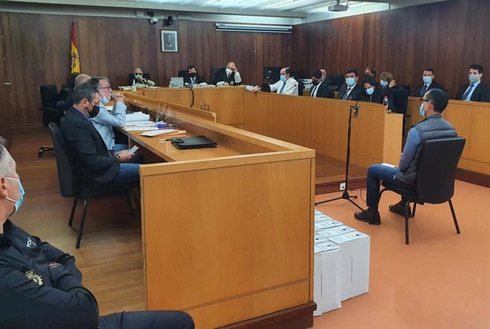 Primera sesión del macrojuicio por una presunta trama de corrupción en la que están encausadas 18 personas.