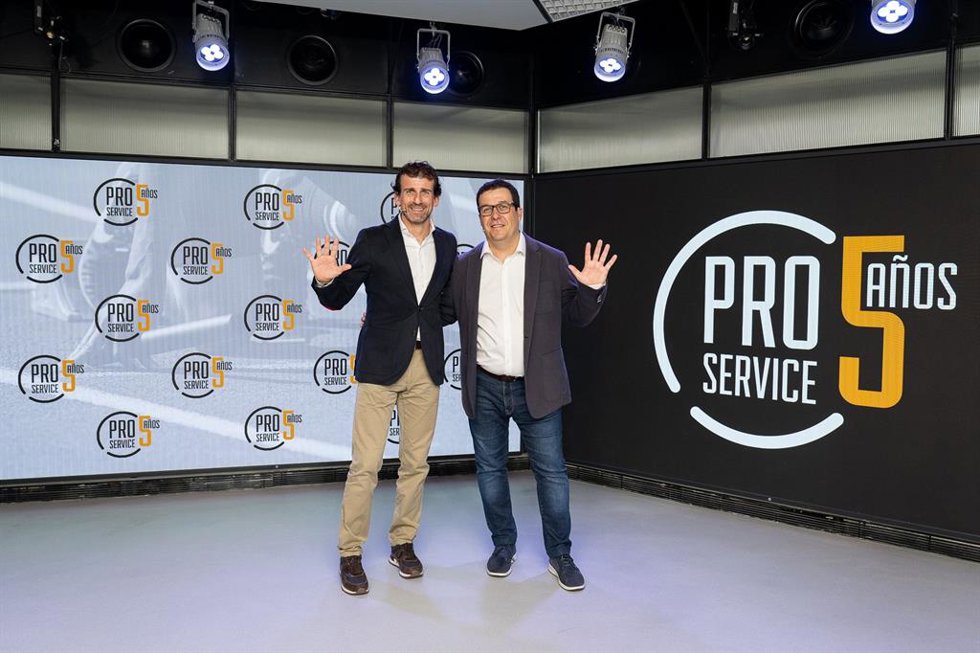 El director de Ventas de Group After Sales de Volkswagen Group España Distribución, Pere Xampeny (izquierda), y el gerente nacional de PRO Service, Joan Solans (derecha)