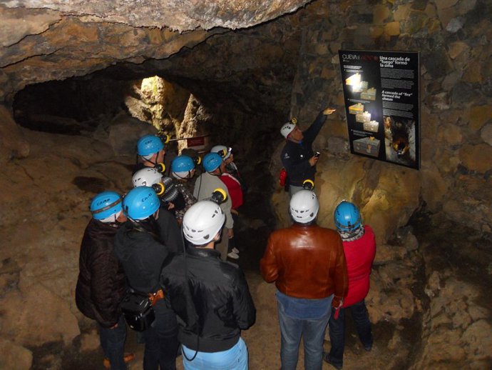 Visita a la Cueva del Viento, en Icod de los Vinos