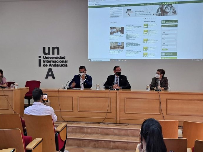 Curso sobre voluntariado en la UNIA.