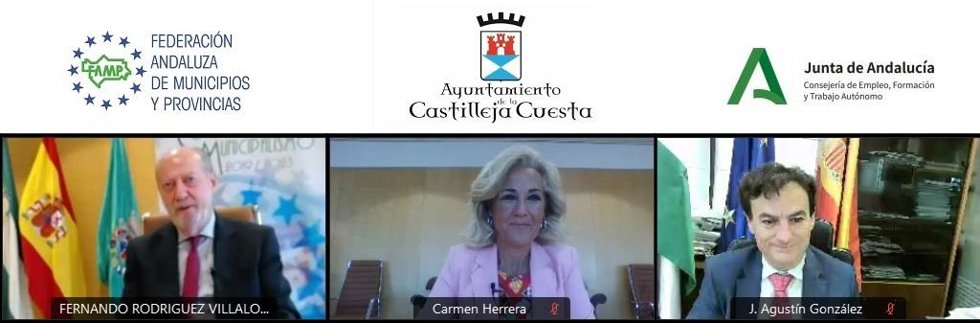 El presidente de la FAMP y de la Diputación de Sevilla, Fernando Rodríguez Villalobos; la alcaldesa de Castilleja de la Cuesta, Carmen Herrera, y el secretario general de Empleo de la Junta de Andalucía, José Agustín González.