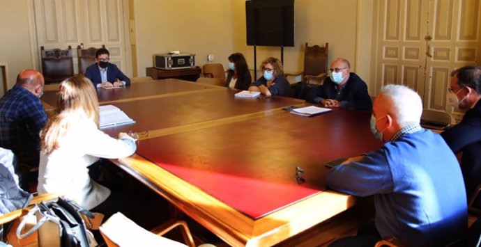 Reunión entre la Asociación Provincial de Empresarios de Hostelería y concejales del equipo de Gobierno de Valladolid.