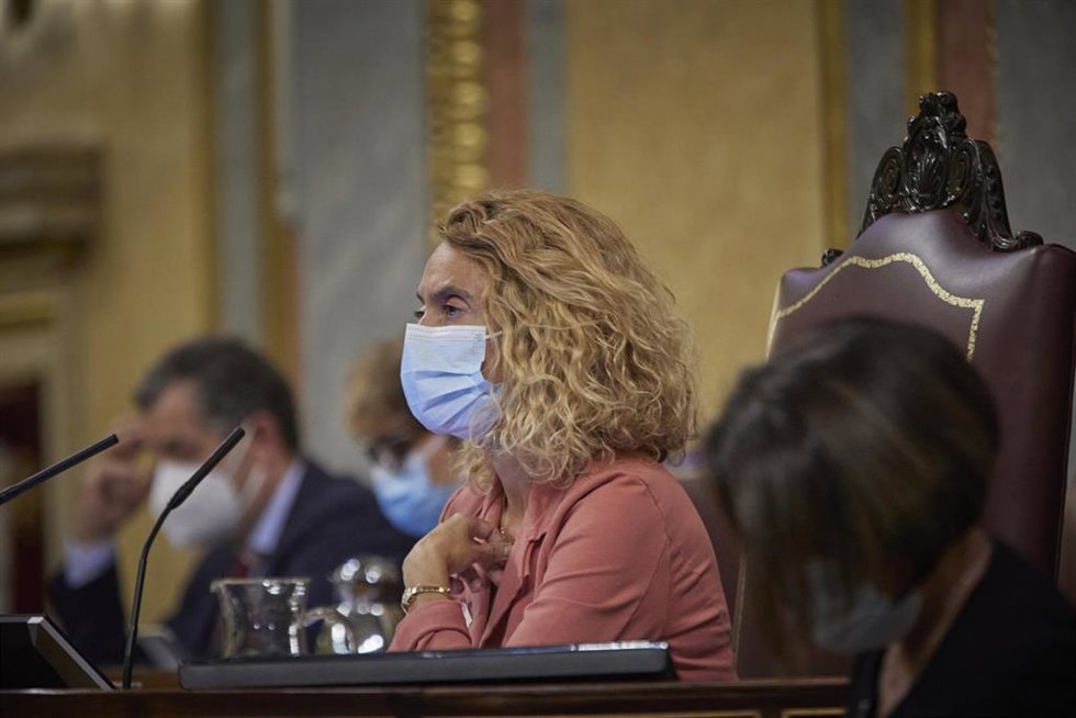 La presidenta del Congreso, Meritxell Batet, en una sesión plenaria en el Congreso de los Diputados, a 19 de octubre de 2021, en Madrid, (España).