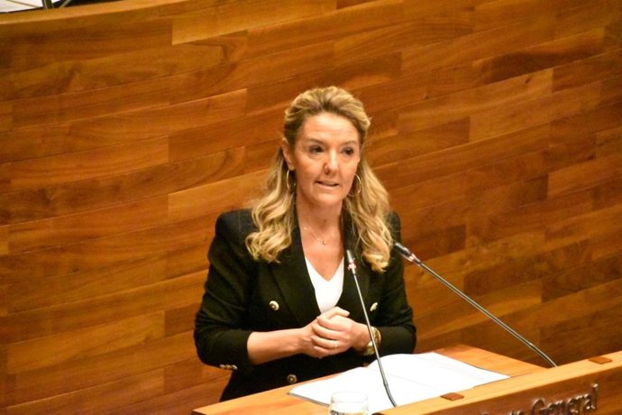 La portavoz del PP, teresa Mallada en la Junta General.