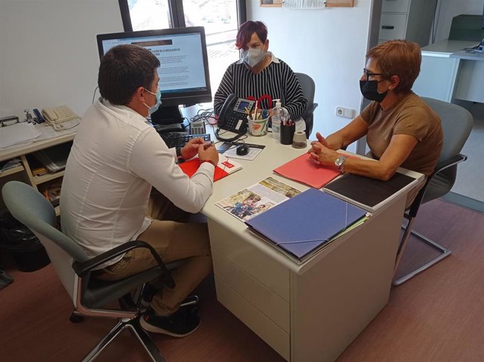 Antonio Biescas, Maribel de Pablo y Sofía Avellanas, del PSOE en la DPH.