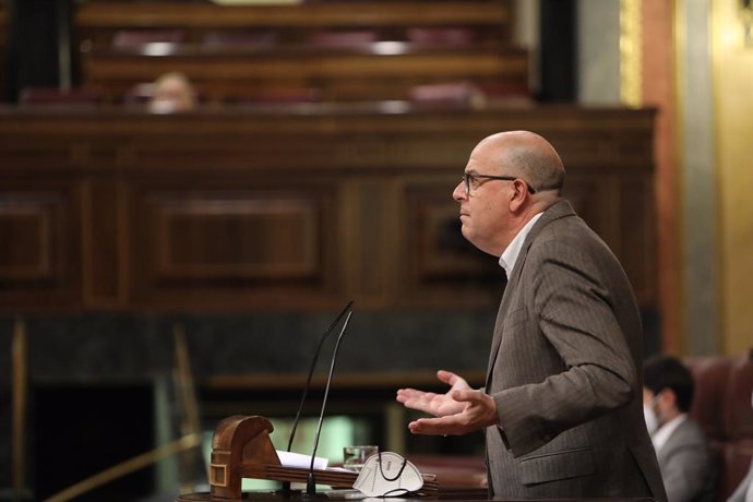 Archivo - Arxiu - El diputat del PSOE per Barcelona, José Zaragoza Alonso, intervé durant una sessió plenria al Congrés dels Diputats