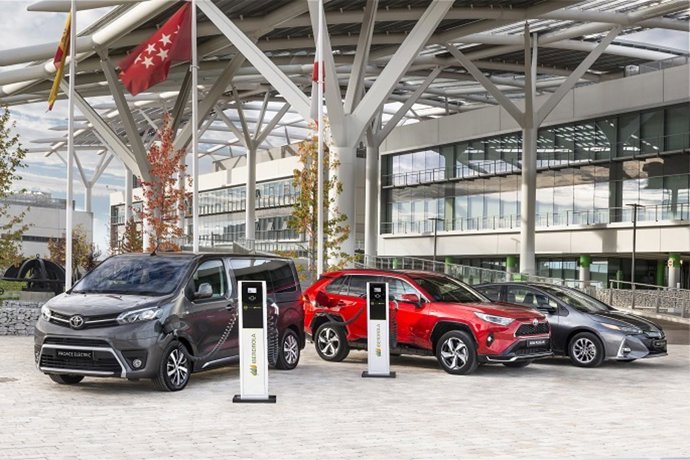 Toyota se alía con Iberdrola y Endesa X para ofrecer una mejor oferta de recarga para sus modelos