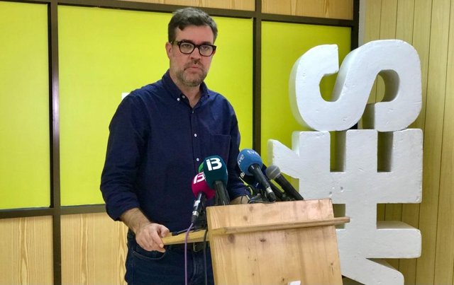 El coordinador de MÉS per Mallorca, Antoni Noguera, en una rueda de prensa.