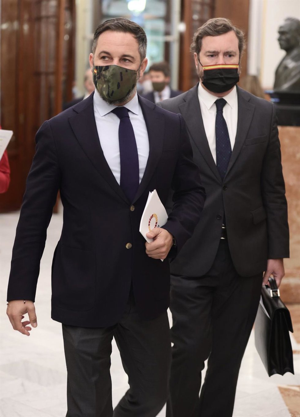El líder de Vox, Santiago Abascal, y el portavoz de Vox en el Congreso, Iván Espinosa de los Monteros