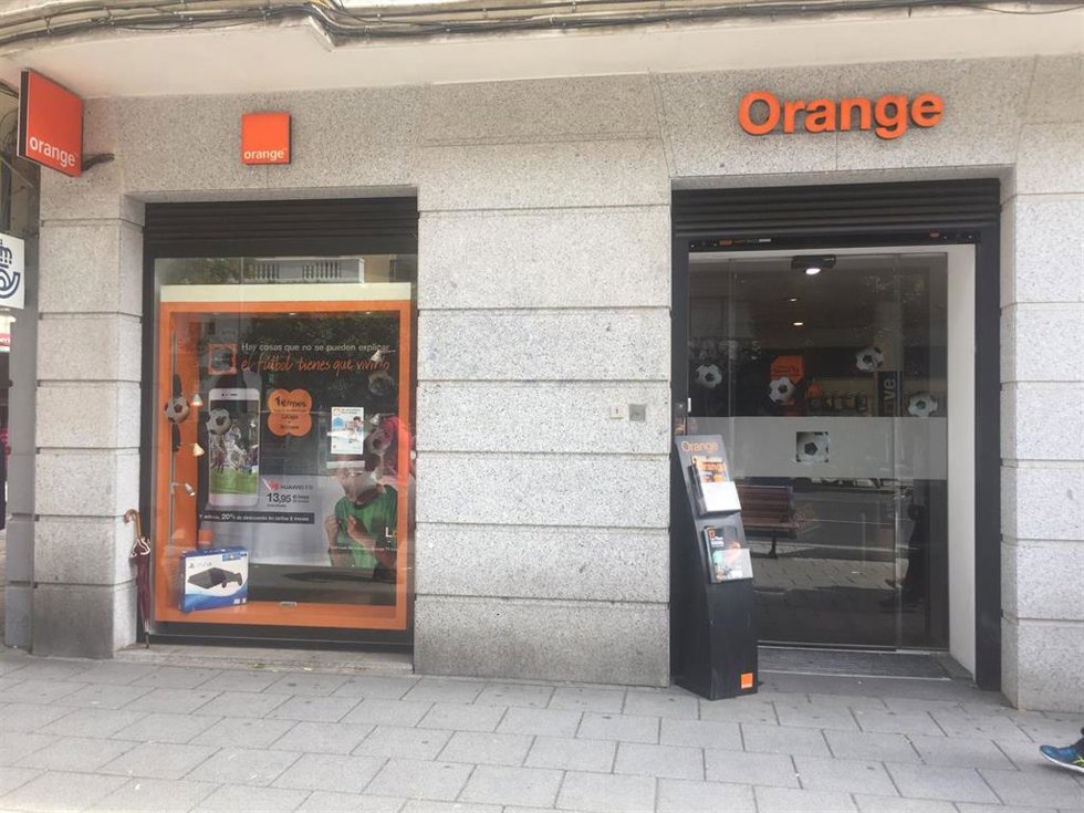 Archivo - Tienda de Orange