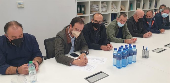 Sindicatos y patronal firman el Convenio para la Industria del Automóvil en Asturias.