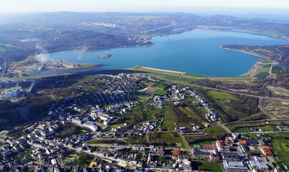 Archivo - Vista aérea de As Pontes (A Coruña), uno de los proyectos de Endesa